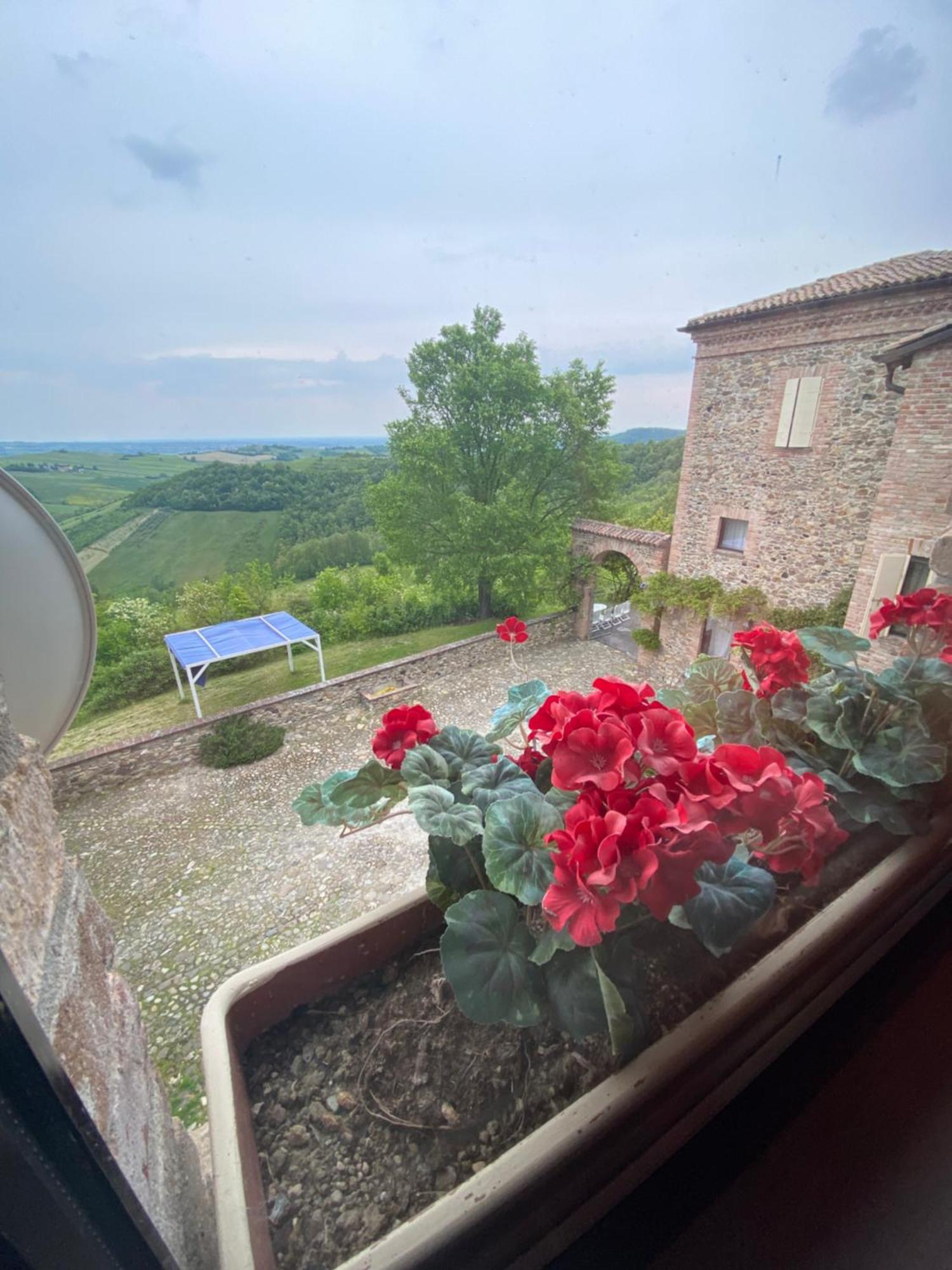 B&B Le Ginestre Сала-Баганца Экстерьер фото